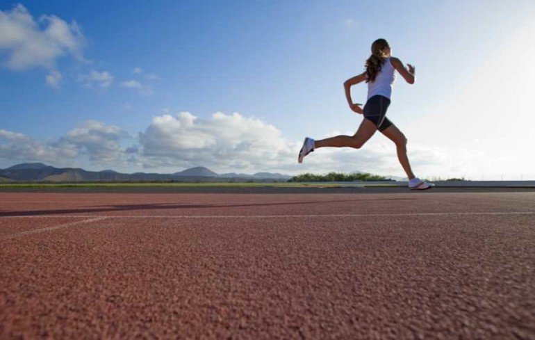 Короткие или длинные дистанции: какой бег самый эффективный для похудения