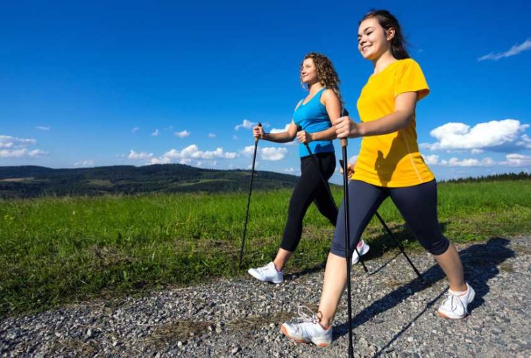 Ходите на здоровье: почему пешая прогулка — это лучший тренажер для похудения
