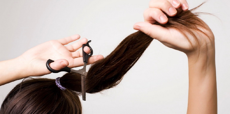 Как правильно подровнять кончики волос в домашних условиях?
